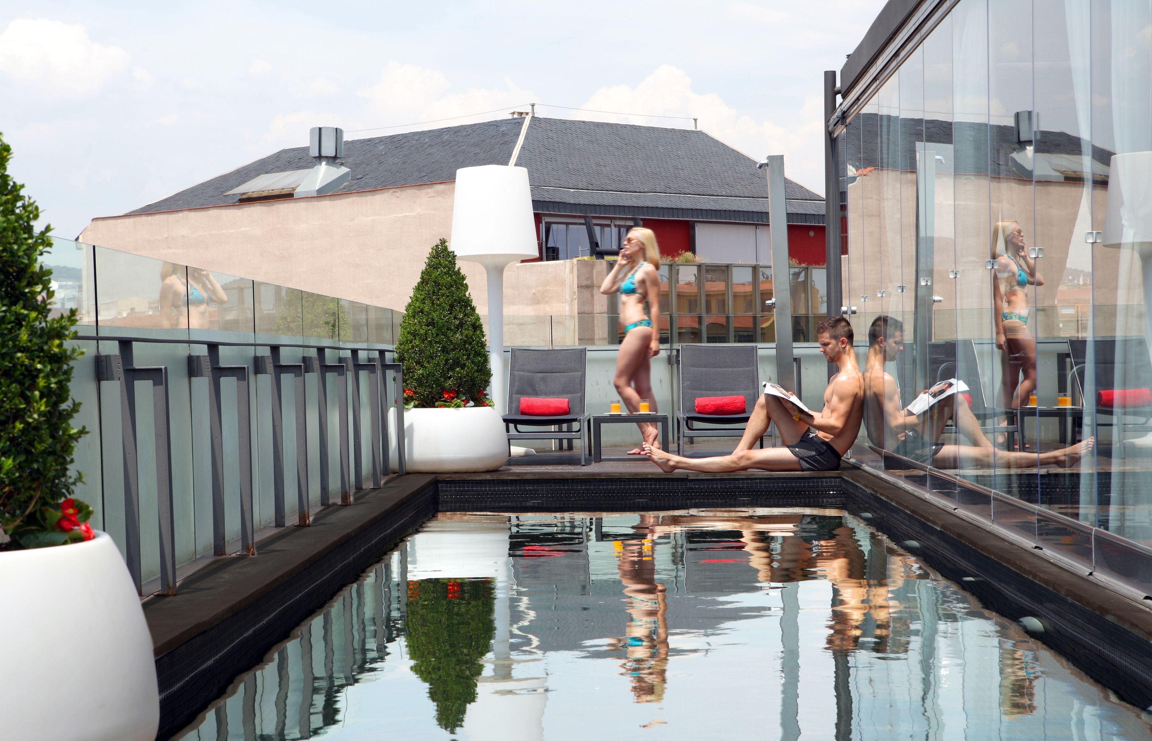 Cram Hotel — Photos 1